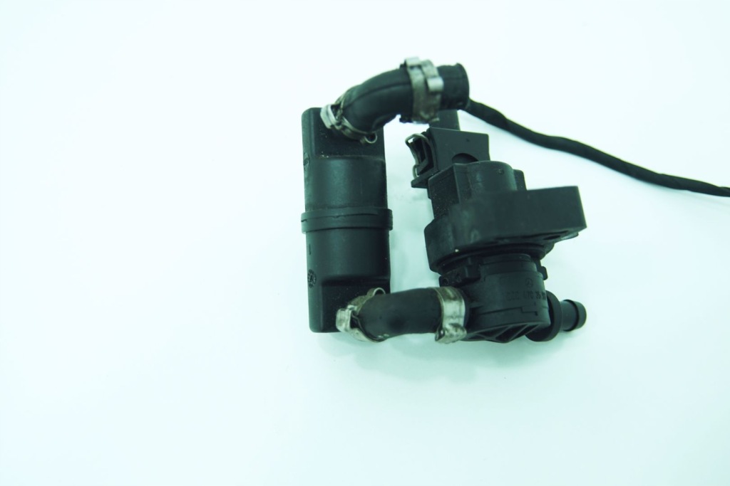 Купить Клапан топлива a1714760116 om mercedes sl550 sl r230 07