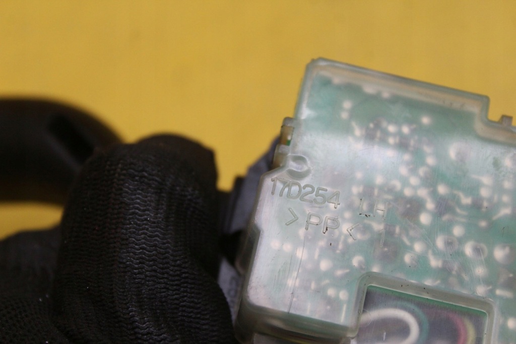 фото №7, Переключатель рычаг дворник mazda 6 vi