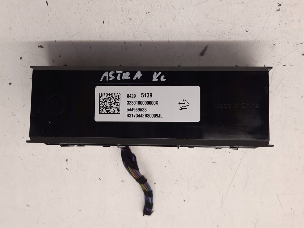 Купити Модуль обдув 84295139 opel astra k