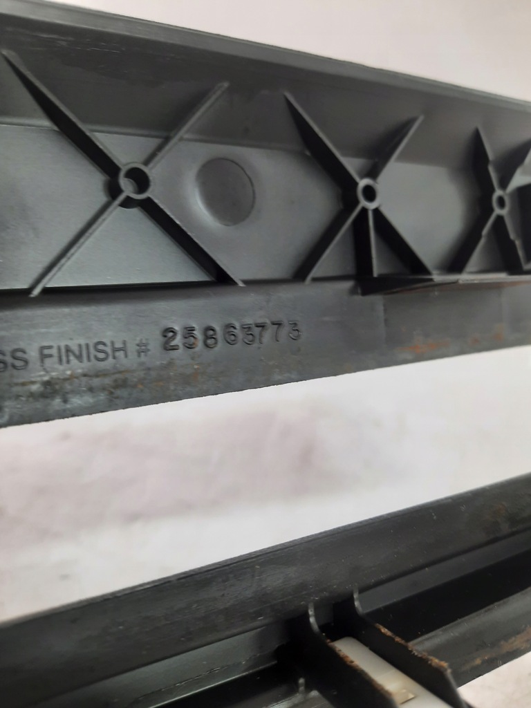 фото №12, Gmc acadia 12-16 захист напрямна сидіння 25882403 usa