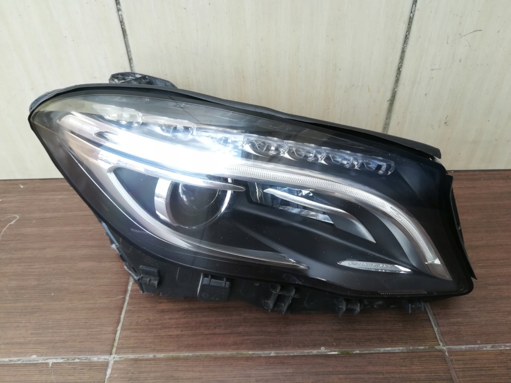 фото №1, Лампа перед права mb gla 156 14-17 оригінальний номер bi ксенон