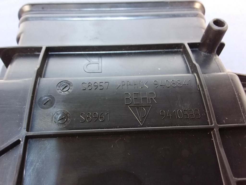 фото №4, Porsche panamera i 970 канал воздухозаборник воздуха правый