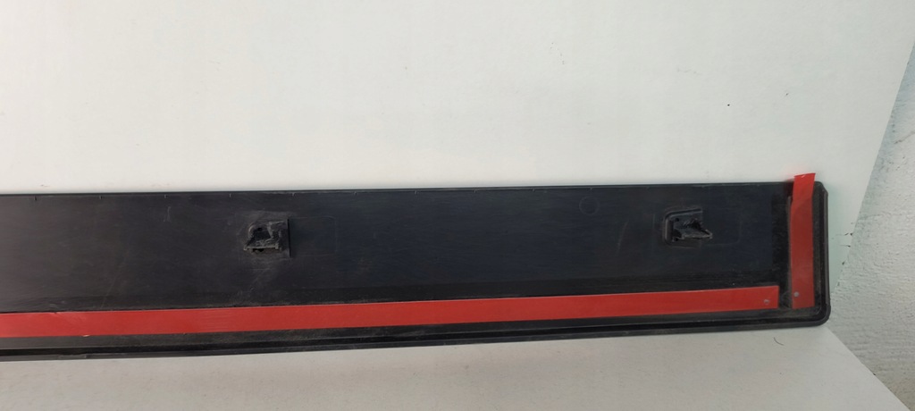 фото №6, Молдинг двері лівий задня tesla model x 1035121-00-f