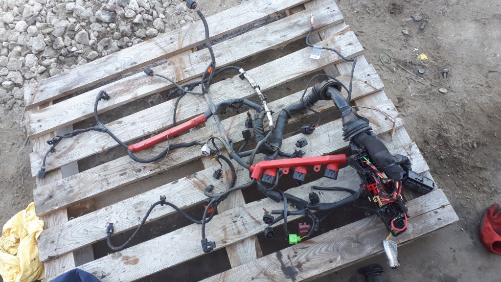 фото №1, S4 b8 lift электропроводка двигателя 3.0 tfsi s5 механическая коробка передач