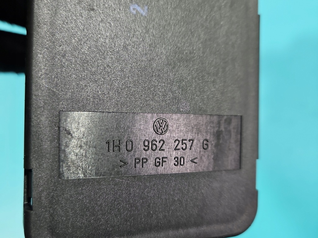 фото №9, Помпа центрального замка vw golf iii 1h0962257g -