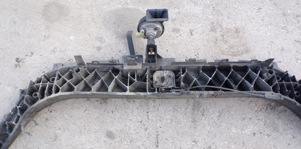 фото №7, Pas передний усилитель renault scenic ii