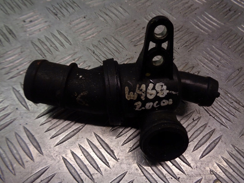 фото №1, Корпус термостата mercedes w169 2.0 cdi a6402000415