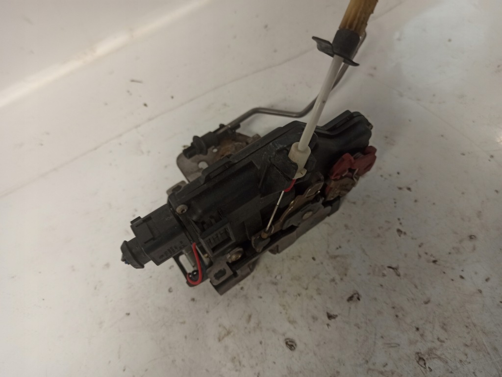 фото №7, Audi a2 замок двері перед правий 7pin 8z1837016c