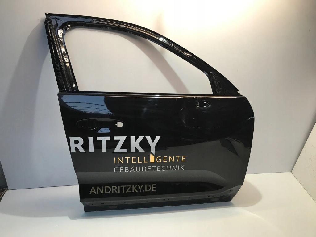 фото №1, Volvo xc40 2021 двері правий перед передні чорні пошкоджені