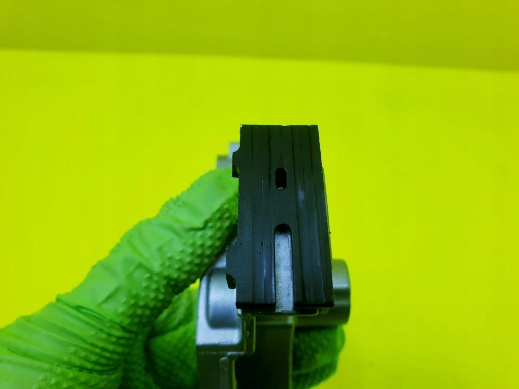 фото №9, Натяжитель направляющая цепи распределительного вала audi a6 c6 a4 b7 a8 3.2fsi auk 06e109218h