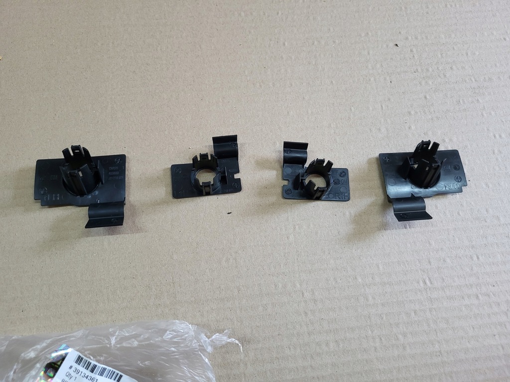 фото №1, Opel crossland x кронштейн датчиков парковки