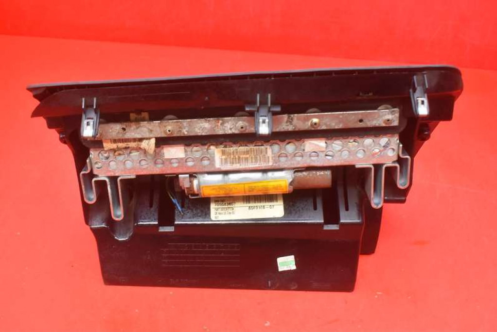 фото №5, Бардачок пасажира eu 85f0108 bmw z4 e85 02-05