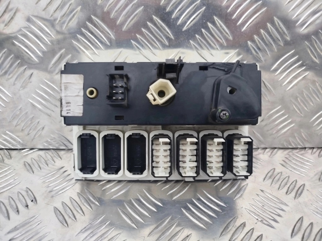 фото №3, Панель отопления кондиционера механическая коробка передач scania r