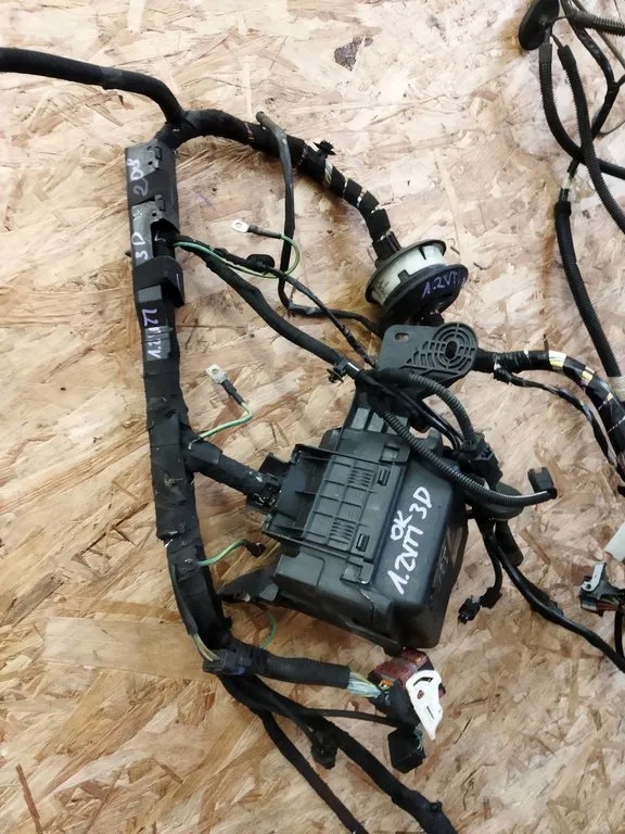 фото №10, Peugeot 208 1.2 vti джгут відсік двигуна