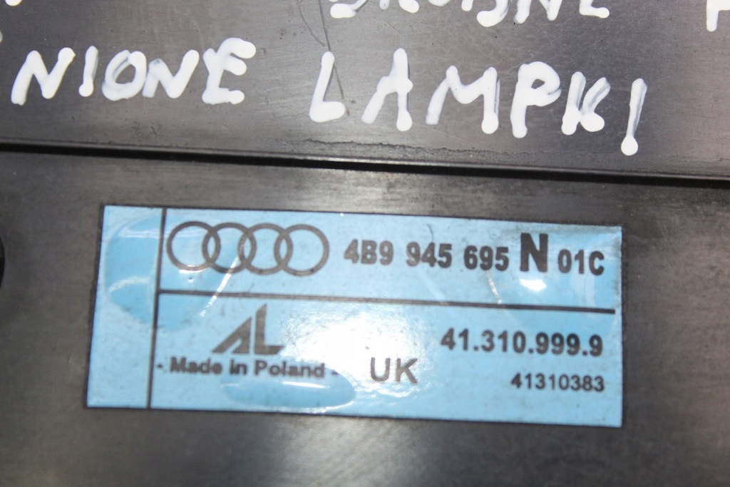 фото №15, Накладка крышки багажника a6 c5 fl allroad 4b9945695n kombi