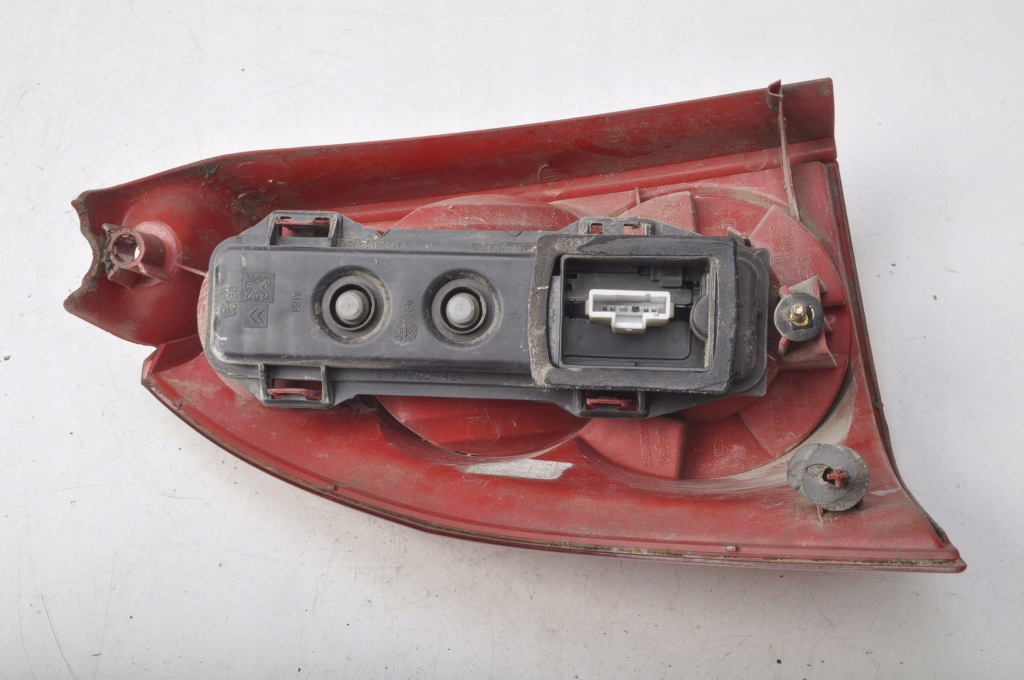 фото №4, Peugeot 307 лампа правая задняя правый задняя