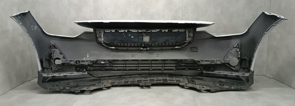 Бампер перед передній polestar 2 2 20- / + накладка нижня Київ