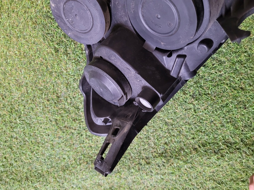 фото №13, Лампа правая peugeot partner фара правый