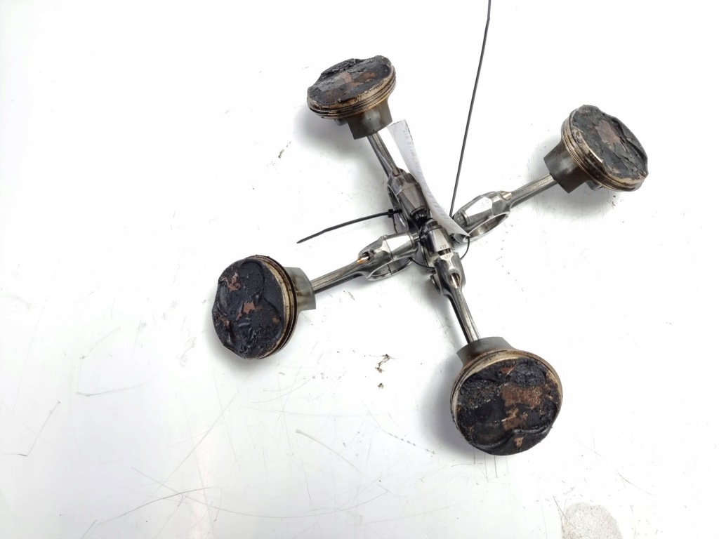 фото №8, Поршень комплект 4 sztukimv agusta brutale 1090