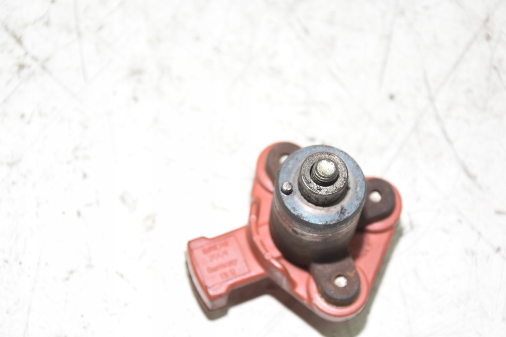 фото №5, Bmw e32 e35 730i m30 кронштейн контактний палець розподільника