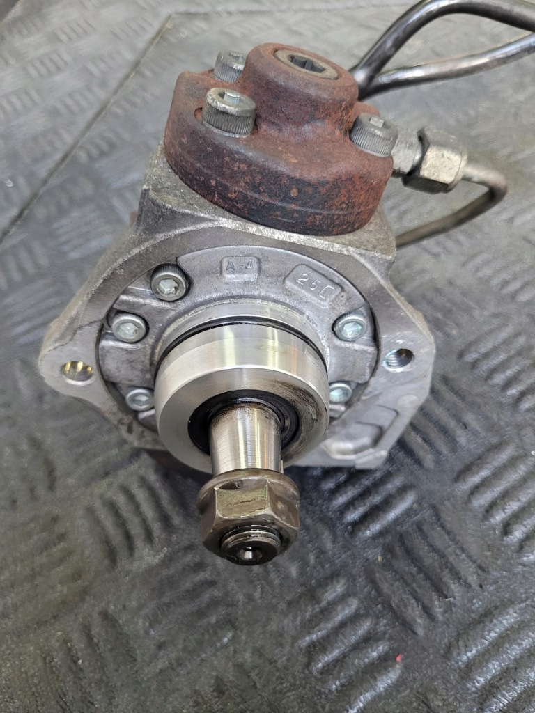 Насос упорскування 55495426 lvl b16dth opel insignia b 1.6 d cdti в Україні