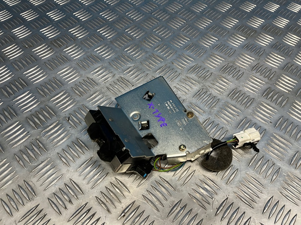 фото №1, Jaguar x-type sedan замок кришки багажника задня