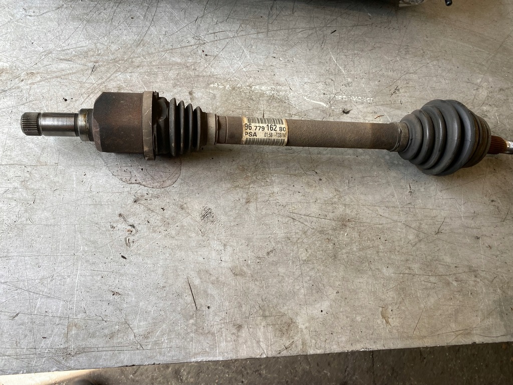 фото №1, Приводной вал левая citroen c4 picasso ii 1,6 ehdi 9677916280