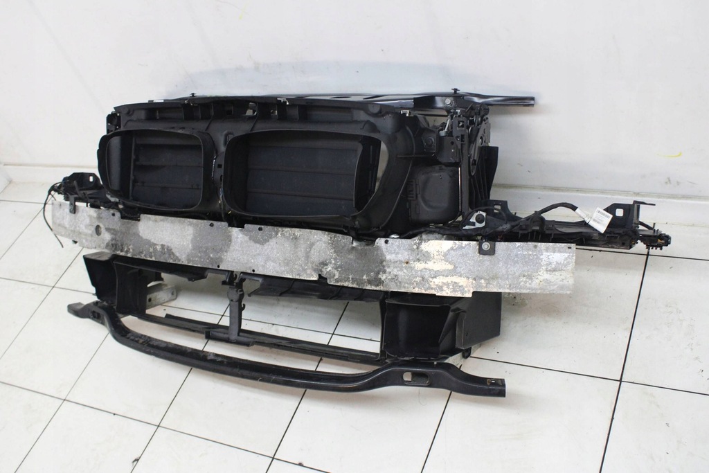 фото №6, Bmw 5 f10 f11 2009r- pas перед передний жалюзи шторка балка