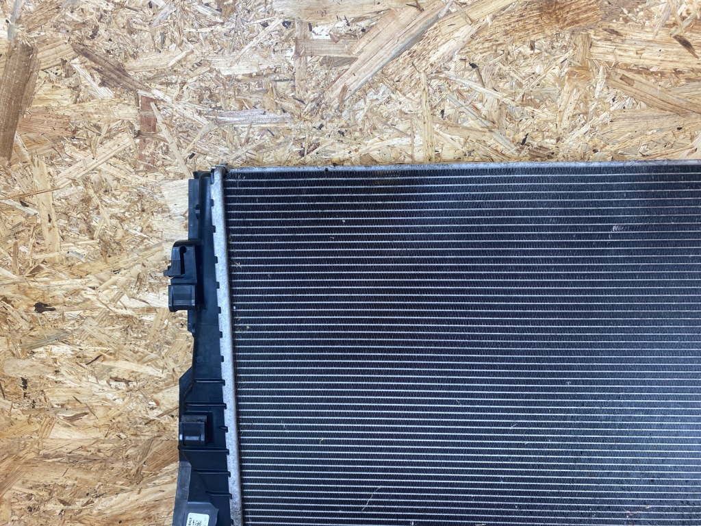 Радиатор воды bmw f39 f45 f48 mini f54 f55 f56 f60 7617639 с Разборки