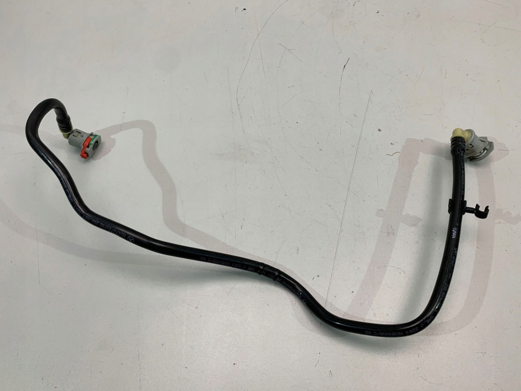 Купити Mercedes a35 w177 трубка шланг вакууму a2474703702