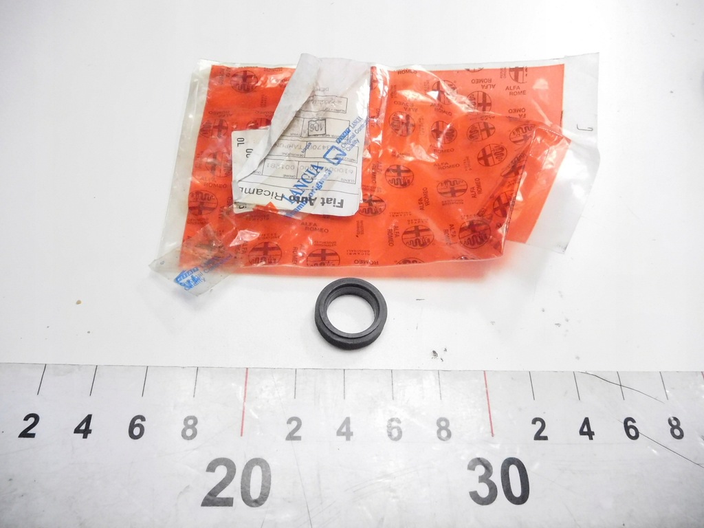 фото №7, Резиновый элемент форсунки alfa romeo spider 75 60534708