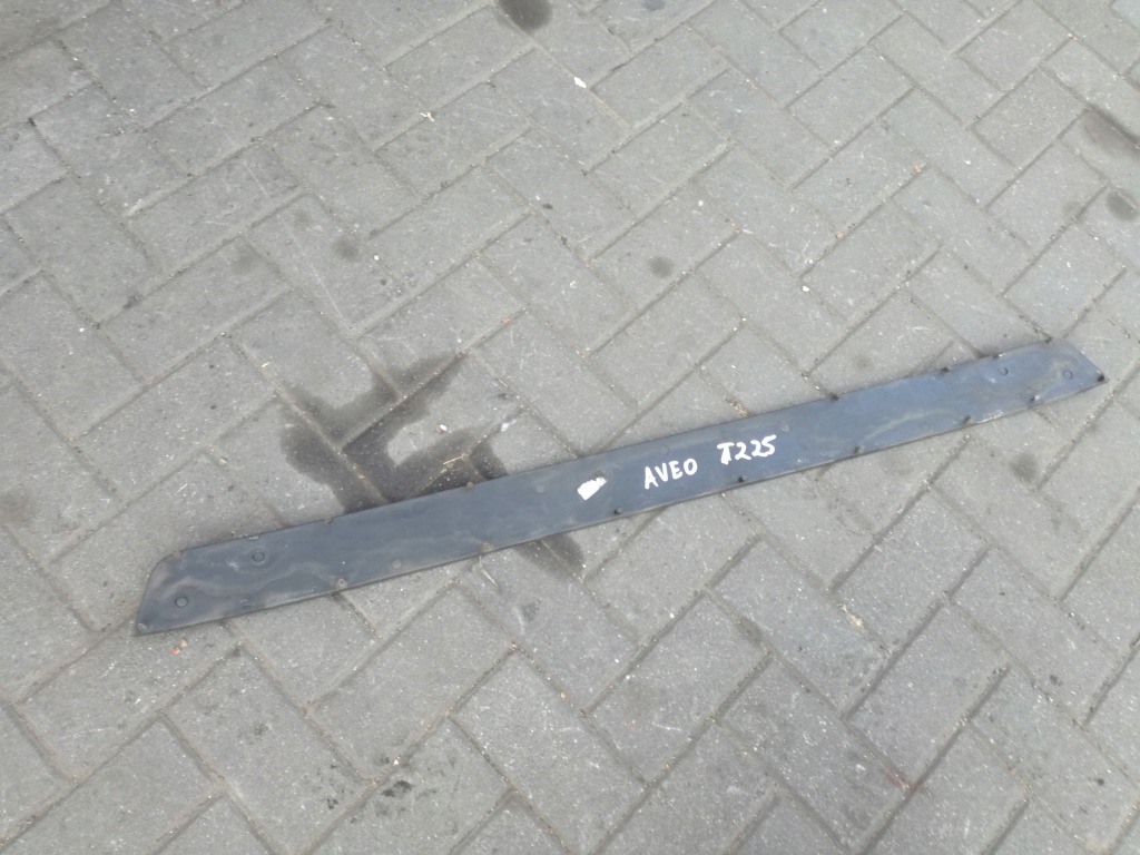 фото №2, Chevrolet aveo t255 2008 - 2011 rok хетчбек молдинг бампера задня