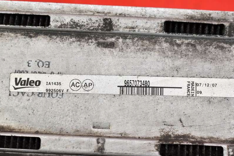 фото №9, Радіатор інтеркулер 9657073480 citroen c5 ii x7 iii 2.0 hdi 136 km 08-17