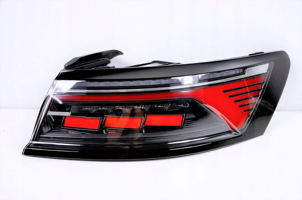 фото №1, Vw arteon fl лампа led задняя правая 3g8945208n