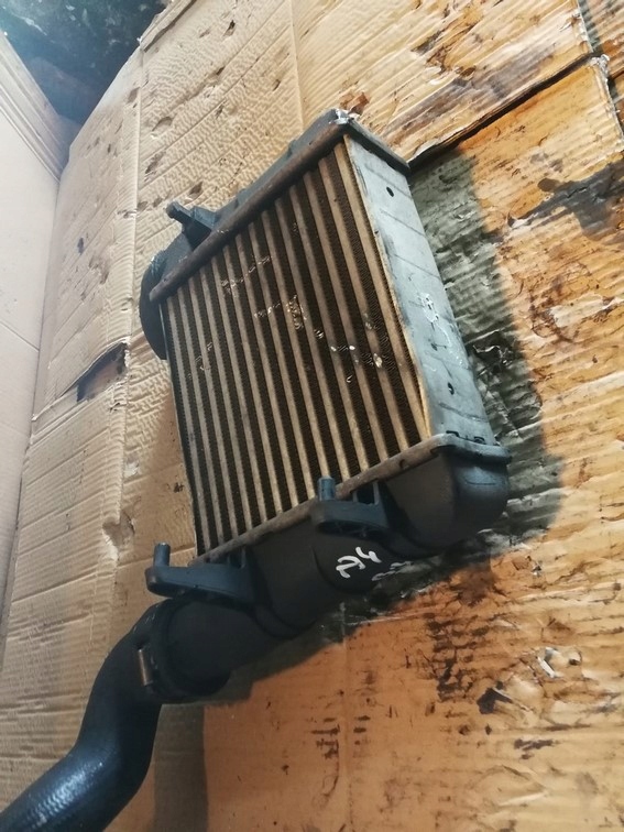 Купить Радиатор интеркулер audi a4 b71.9tdi 2007r