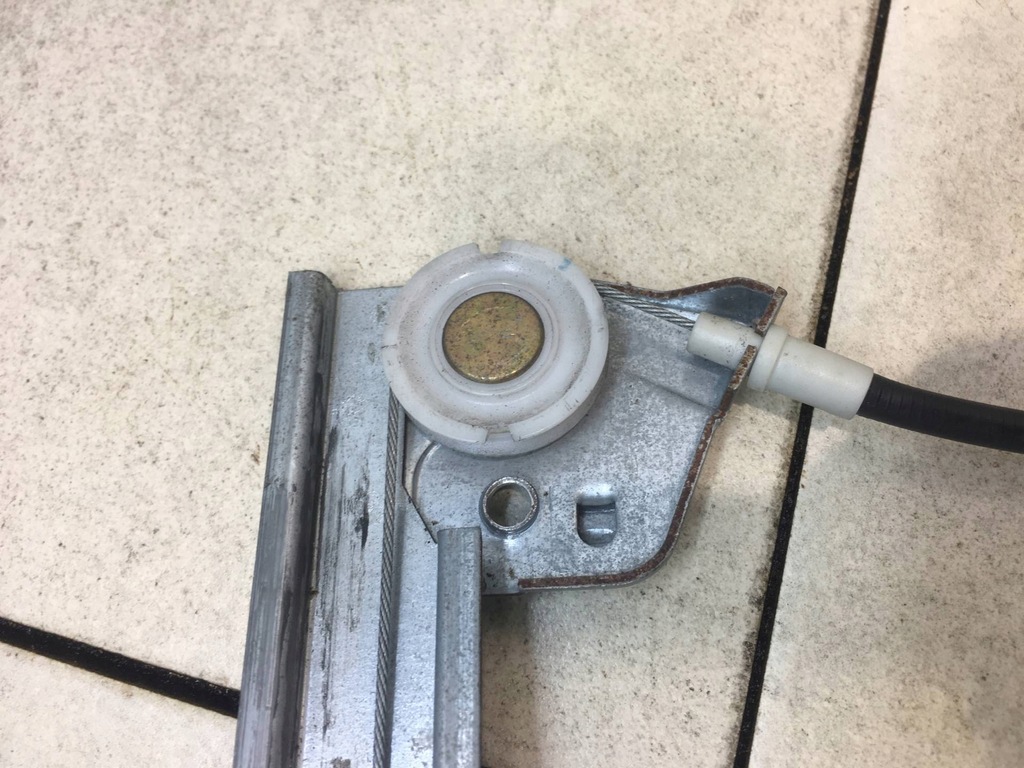 фото №8, Подъемник стекло правый peugeot 307 3d 0130821766