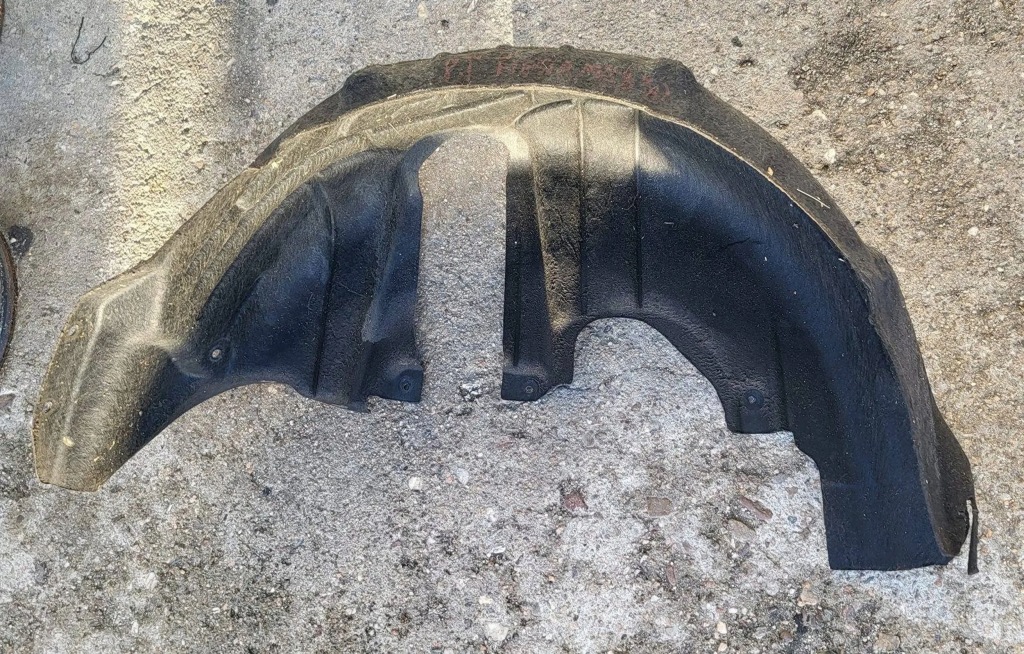 фото №3, Ford fiesta mk8 подкрылок правое задние задняя