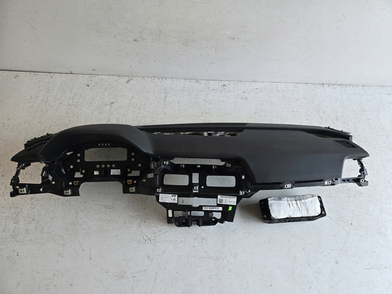 фото №1, Audi q5 80a decha консоль