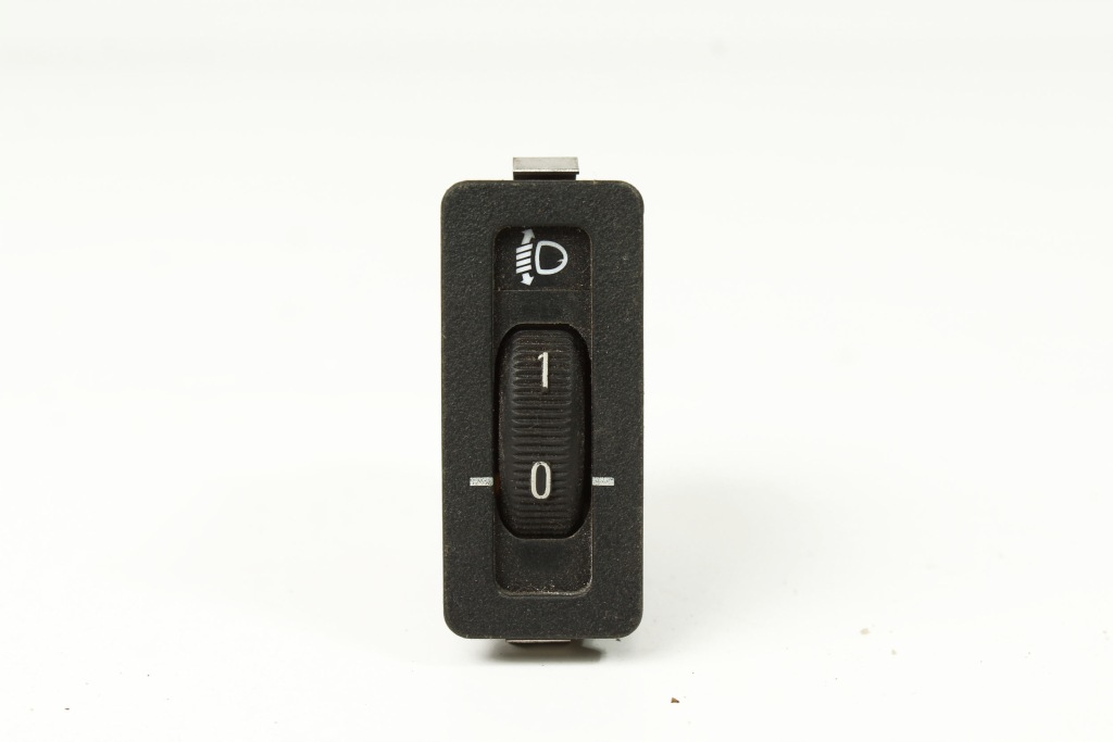 Купити Bmw e36 перемикач регулювання світла 8360882