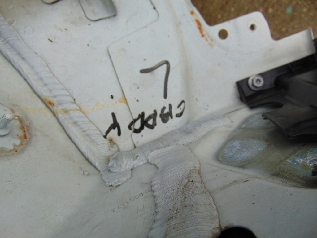 Лонжерон чверть ліва перед vw caddy iii рестайлінг  2010-2015 Ціна