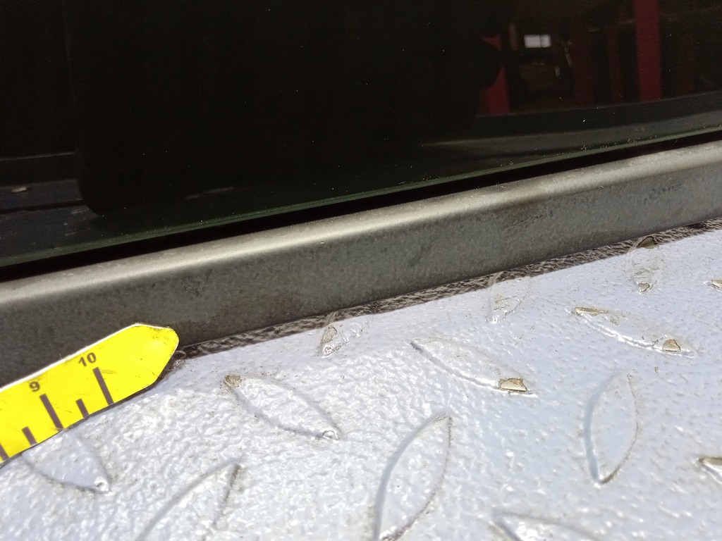 фото №8, Land rover freelander i 3d скло надбудова дах бічна права