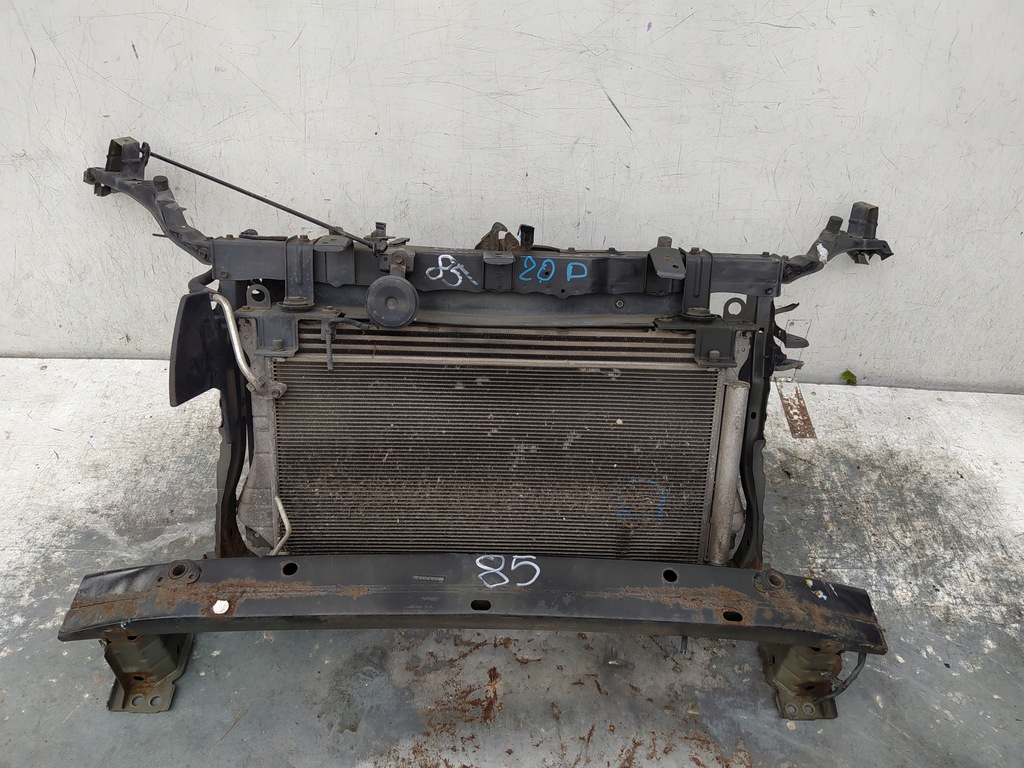 фото №1, Toyota auris i d4d pas передній