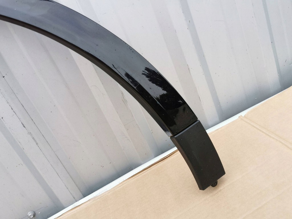 фото №7, Porsche cayenne iii 9y3 9y coupe молдинг na крыло левый задняя 9y3854731a