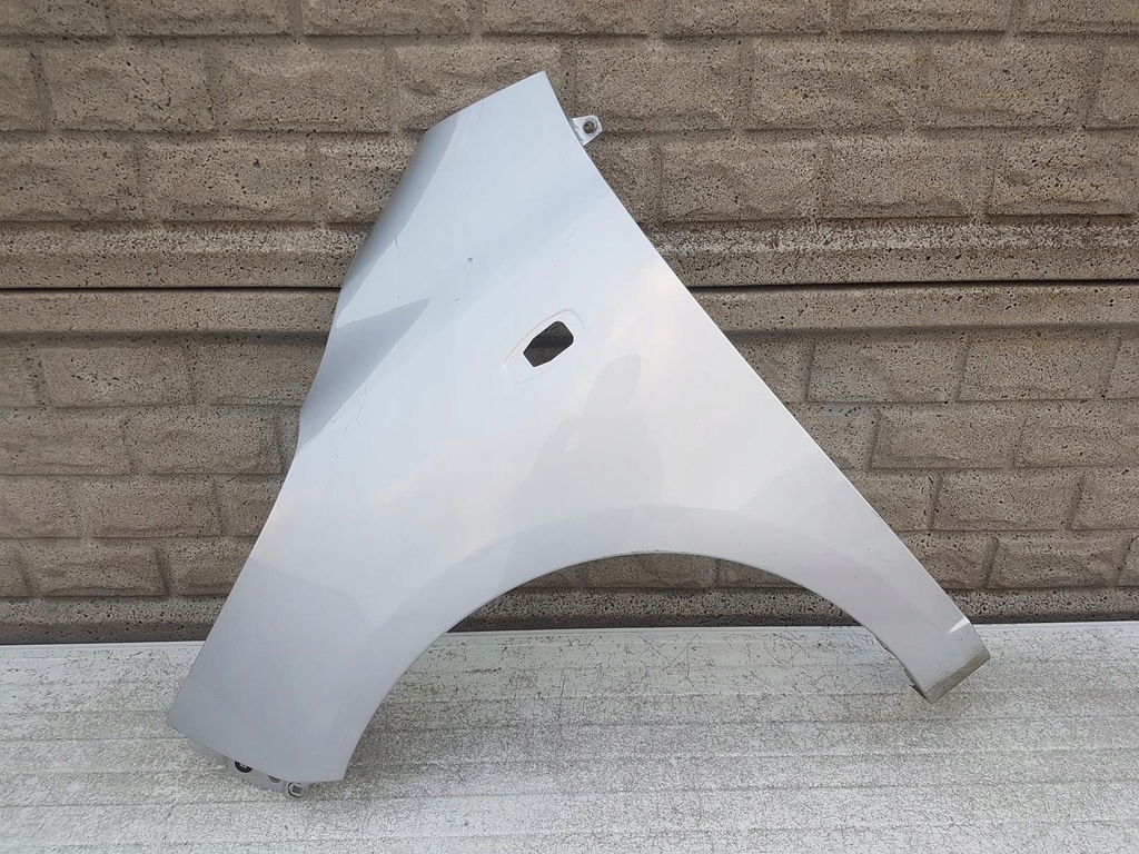 фото №1, Hyundai i10 2008-2013 крыло передний левый