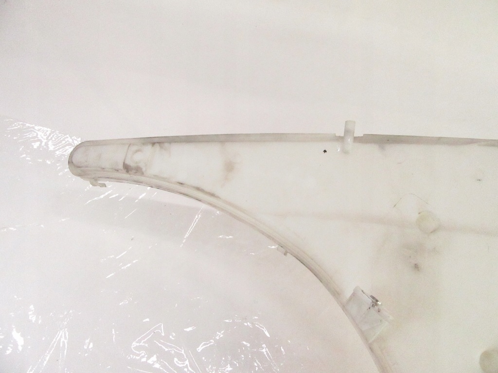 Бак жидкость омывателя bmw e81 e84 e87 e91 с Разборки