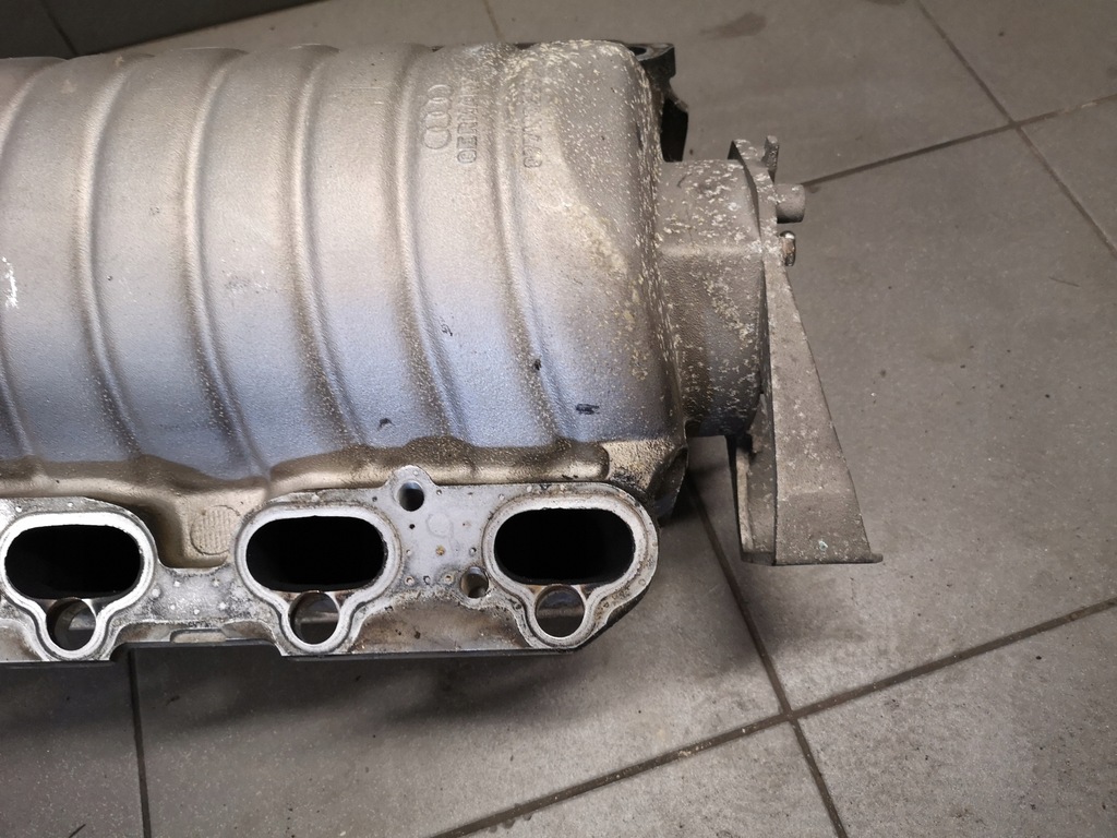 фото №11, Колектор всмоктуючий audi a8 d2 3.7 przed fl 077133223m