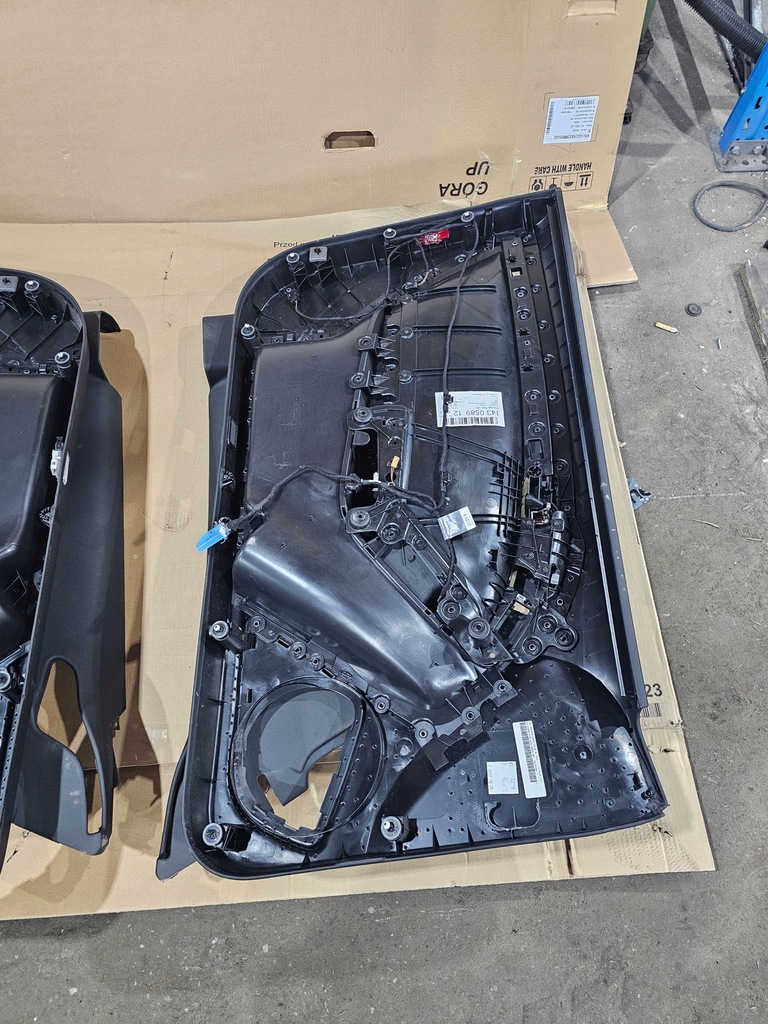 фото №9, Обшивка обшивки двері комплект audi a5 8t coupe шкіра+ алькантара