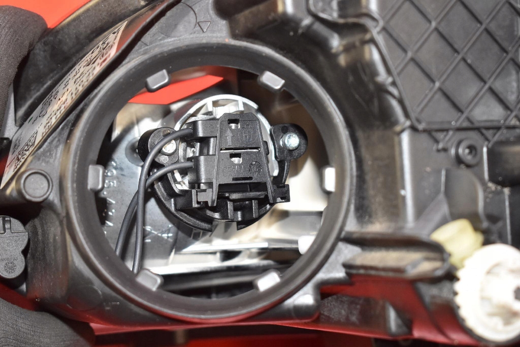 Фара правий лампа перед eu 13381344 opel corsa e 14-20 Зі Шроту