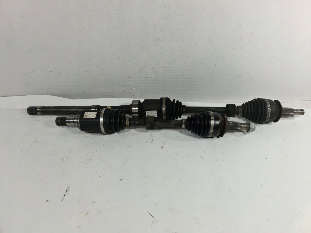 Купити Cx-3 привідний вал правий 1.5 d 4x4 automt 39100-gdd8a-dp