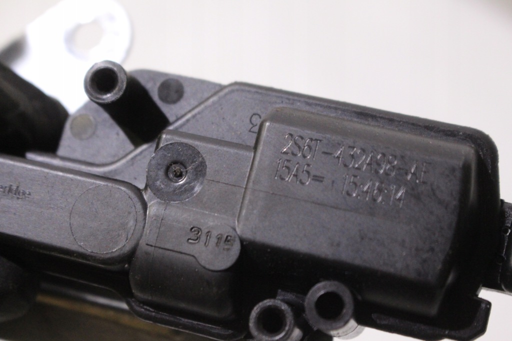 Привід замка кришки ford fiesta mk6 в Україні